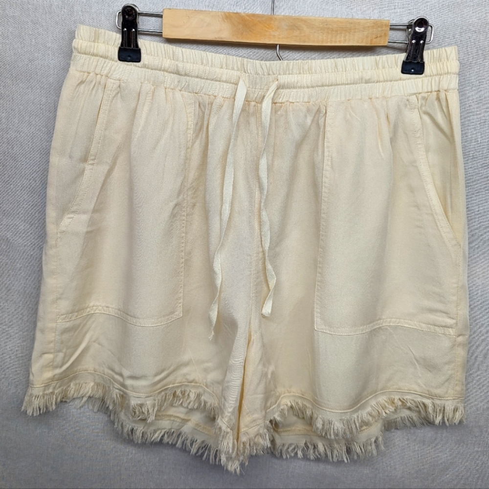 Light yellow boho shorts